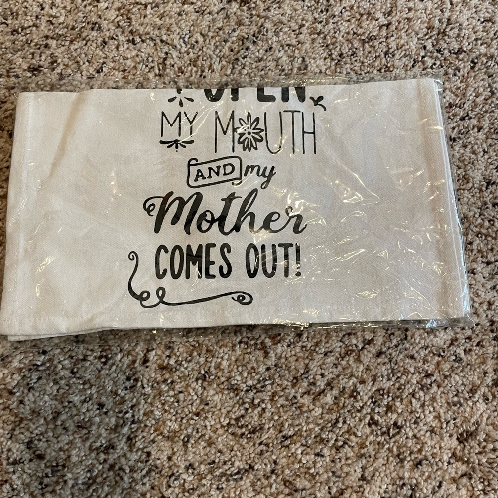 Mainstays White Kitchen Towel with Black Text